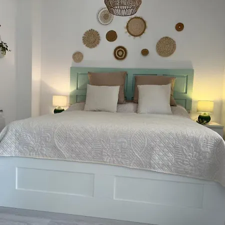 Beach Apartment Costa Brava לינה וארוחת בוקר יורט דה מאר
