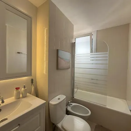 לינה וארוחת בוקר Beach Apartment Costa Brava
