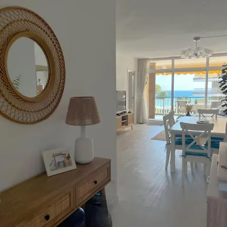 Beach Apartment Costa Brava לינה וארוחת בוקר