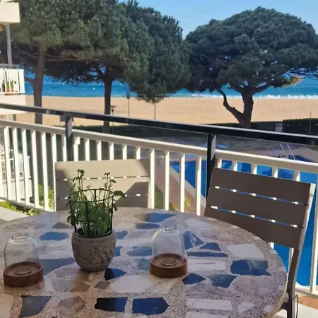 לינה וארוחת בוקר Beach Apartment Costa Brava